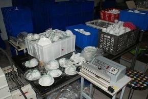 廊坊問題消毒餐具生產工廠被查 監管漏洞下的食品安全隱憂與酒店餐飲業管理反思